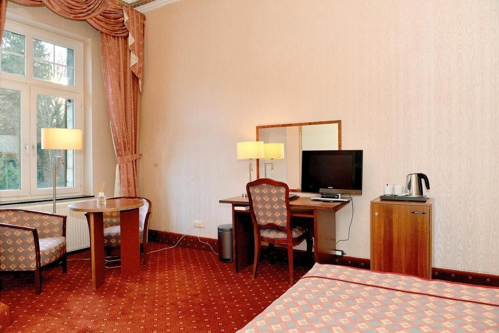 Hotel Kasteel Geulzicht Maastricht Exteriör bild