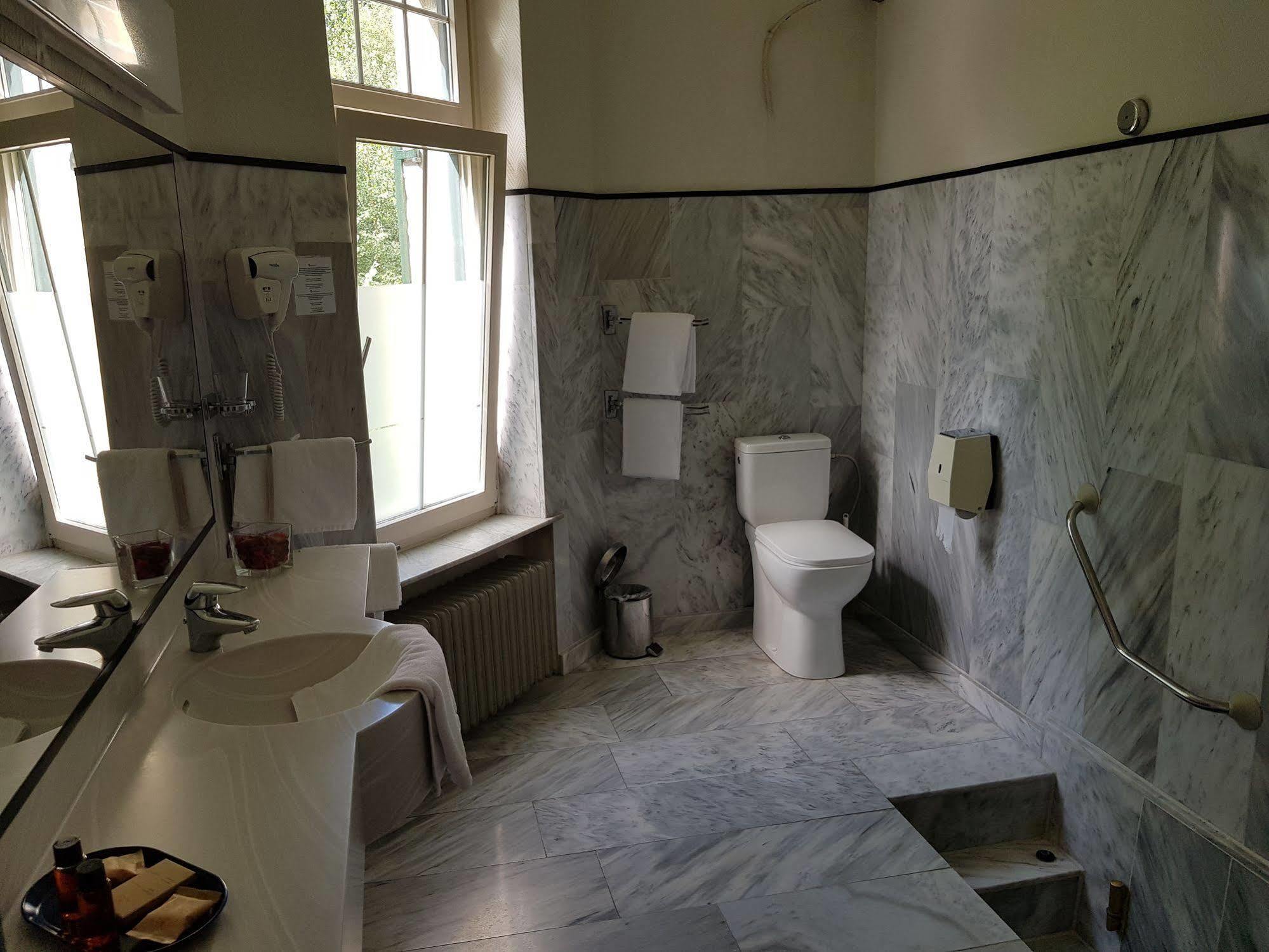 Hotel Kasteel Geulzicht Maastricht Exteriör bild